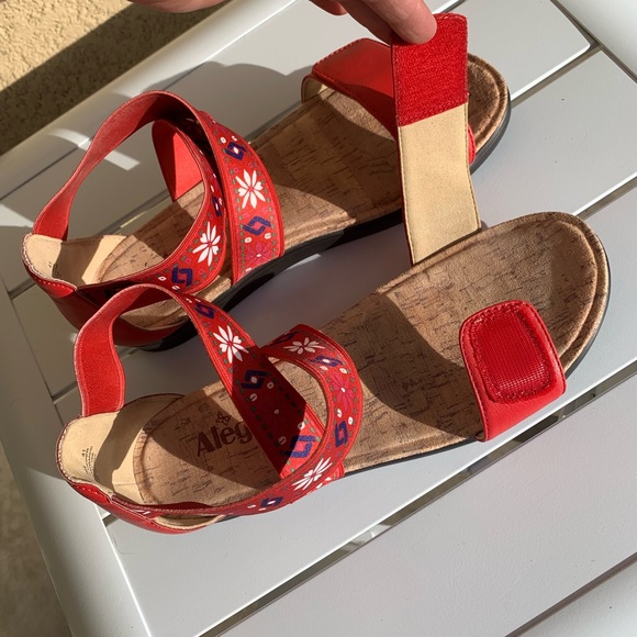 Alegria red sandals elastic straps size 10.5-11 ( European 41) - Picture 7 of 13